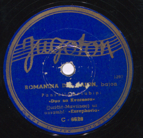 Romanina del bajon   : bajon  / Panzati ; Cherubini. Kao rijeka : beguine = Il torrente / Carmi ; [Mario] Kinel ; Duo sa Kvarnera (Juričić-Mavrinac) uz ansambl Europhoria.