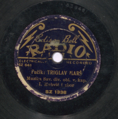 Triglav marš  / [Julius] Fučik ; [izvodi] Muzika Sav. [Savske] div. [divizijske] obl. [oblasti] ; [dirigent] v. [viši] kap. [kapelnik] I. [Ivo] Muhvić i zbor.