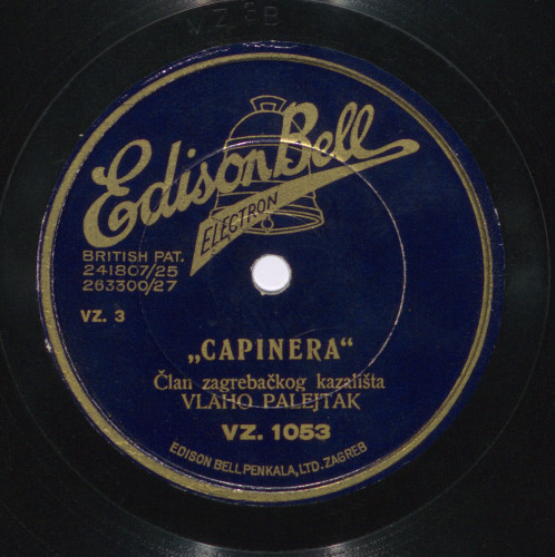 Capinera / [pjeva] član zagrebačkog kazališta Vlaho Paljetak.