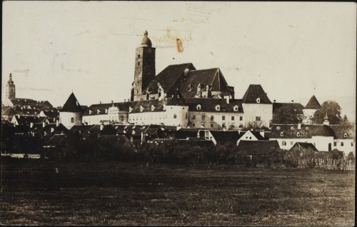 [Zagrebačka katedrala prije potresa 1880. godine].
